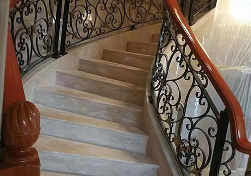 别墅法式风格楼梯扶手设计效果图