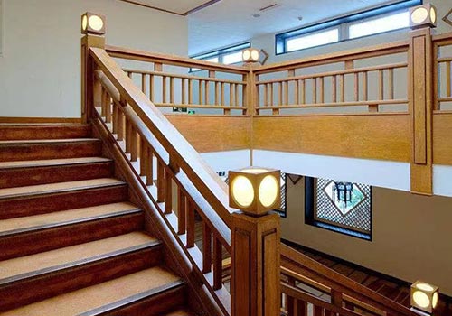 酒店会所中式风格实木楼梯扶手设计装修效果图